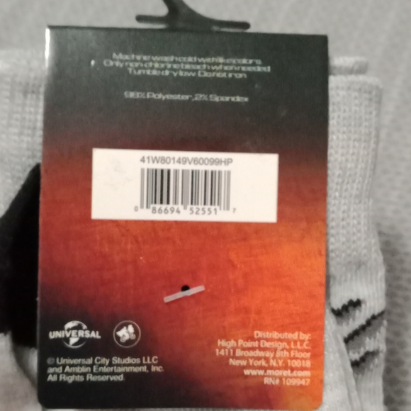 New Jurassic World Crew socks Size 10-13 - Picture 4 of 4
